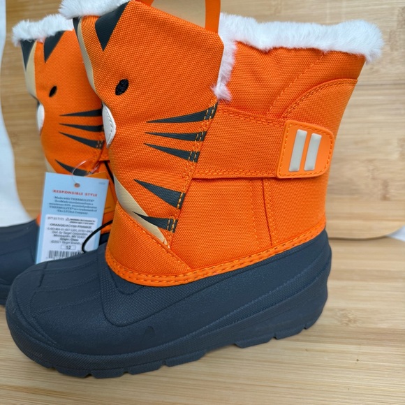 Cat & Jack Kids Tiger Winter Boots Kids Size 12 – Faux Fur Insulated Snow Boots - Picture 6 of 11